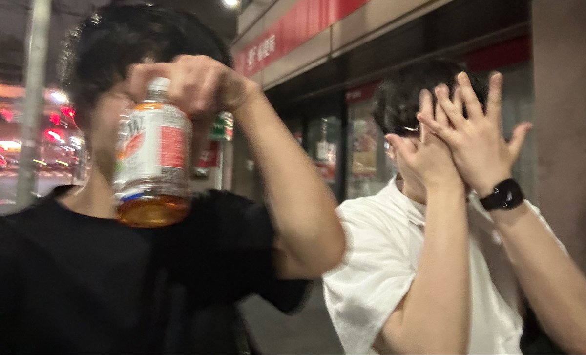 i_dite_'s tweet photo. 仕事終わって帰ってたら、ご近所界隈のぽこさんと遭遇して一緒に帰った笑笑 https://t.co/izFs7TODTg