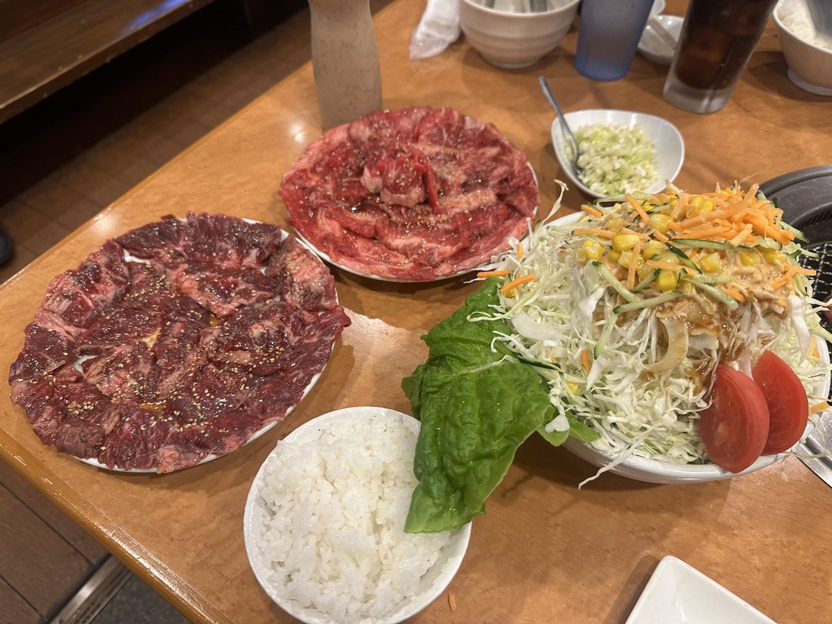 so7190's tweet photo. 仕事終わりに焼肉を！ https://t.co/fw50sqAelU