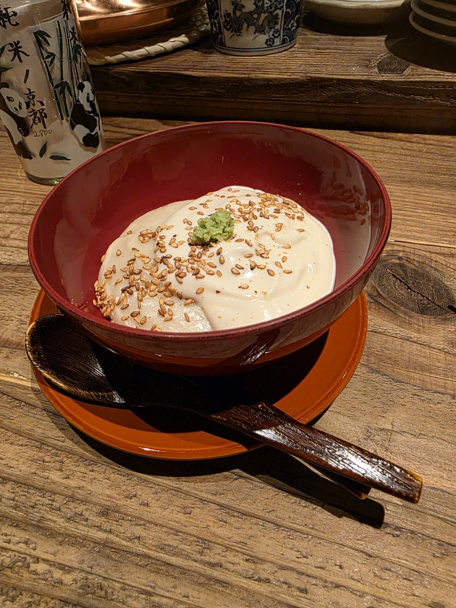 GUiLD_AFX's tweet photo. 勝手口 河内屋(名古屋 丸の内)
徳川家、名古屋の財政界御用達の料亭 河文の新業態店

和洋中のハイブリッドな料理を場の雰囲気含め五感で堪能できるのは凄く良いお店でした。
どれ食べても凄く美味しいのに沢山食べても「この値段で良いの！？」と突っ込みたくなるコスパお化けなのもビックリした。 https://t.co/OJUbgFAYdS