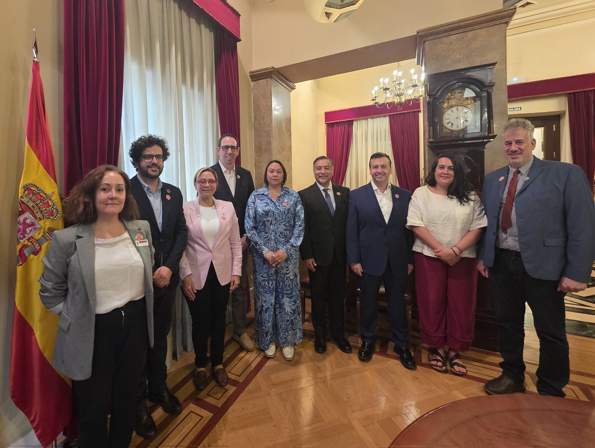 ALCsinhambre's tweet photo. 🌎🇪🇸Frente Parlamentario contra el Hambre de América Latina y el Caribe visita @Senadoesp y se reúne con  Alianza Española por el Derecho a la Alimentación para avanzar en seguridad alimentaria en Iberoamérica y el Caribe, con respaldo de @FAO @AECID_es
#PactoAlimentaciónPrimero https://t.co/1AKbI6YdDr