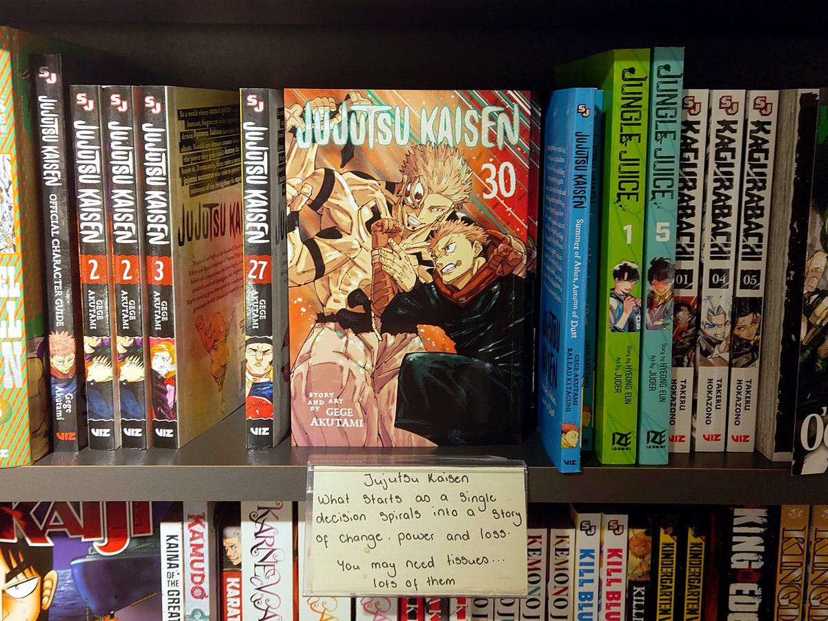pg_tf6's tweet photo. 現在イギリスに滞在しています
モジュロはまだ発売されてないようですが呪術廻戦は愛されているようです！ https://t.co/QemGjo2fsw