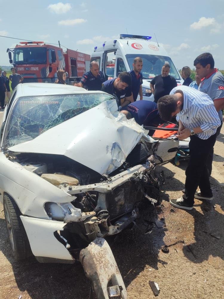 bpthaber's tweet photo. Ağrı’dan düğün hazırlığı için Osmaniye’ye giden jandarma uzman çavuş Ali Akçay, trafik kazasında hayatını kaybetti. https://t.co/XJ0tnSMTLk