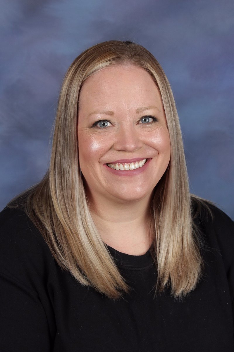GrandviewCSD4's tweet photo. We are proud to announce that Grandview High School teacher Diane Euston has been named a 2026 Kansas City Regional Teacher of the Year.  Congratulations Ms. Euston!
Read more here: https://t.co/8ndsaZg7RD
 #EmpowerPassion https://t.co/QOAAEeMPeS