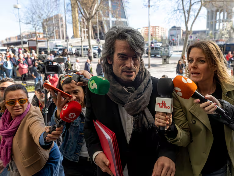 senaez88's tweet photo. @JaimeBN1987 Eres un poquito sunormal https://t.co/rUaKfxDvno