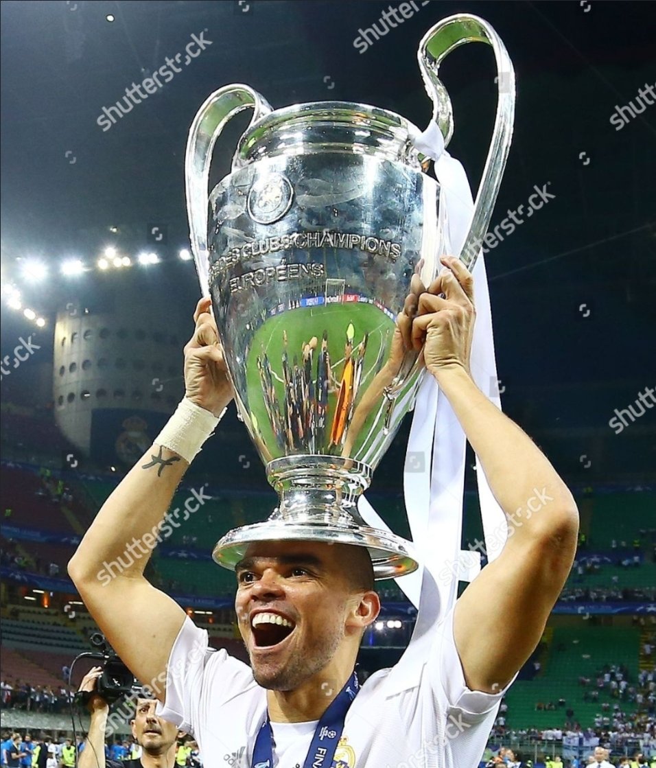 Ludsdss's tweet photo. @Faithproofapolo @kingofthehood89 @NoodleHairCR7 Dumb mf😂 when Colombia has a player with 5 ucl's, u can talk ur sht🤣🤣🤣 https://t.co/heN0Ine7gQ