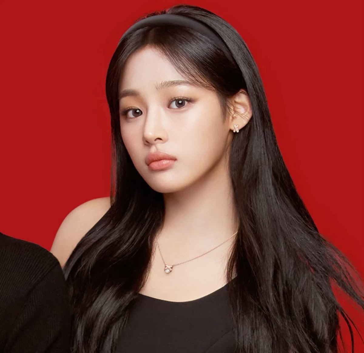 AboutMusicNWJNS's tweet photo. Jeemin from IZNA revealed that she and Minji exchanged birthday gifts and sent each other birthday wishes.

“Since our birthdays are so close, Minji reached out to me. Her birthday is the day before mine, so we exchanged wishes and birthday gifts!” https://t.co/Wb8pL7041j