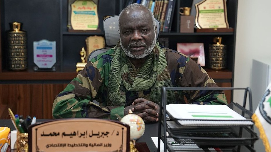 ADFmagazine's tweet photo. Gold is seen as key currency driving Sudan conflict.