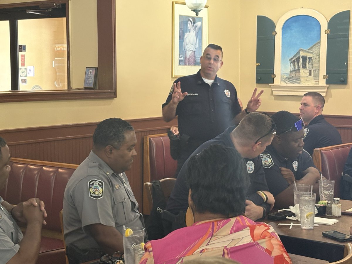 STP_CRO's tweet photo. Things happen in three’s around here. Yesterday, Sgt. Freeman had his retirement luncheon. He has served the citizens of South Carolina for 35 years. He is retiring the badge but not the legacy. Good luck in retirement, Sgt. Freeman!! https://t.co/TPL9TmeY54