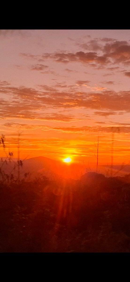 sumajano's tweet photo. El salvador y sus amaneceres 💖✨ https://t.co/0oDfBY4KU1