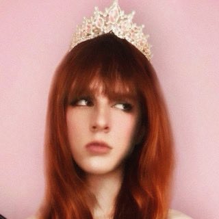 CatVtine's tweet photo. 🚨| Ariana Grande teases collab with Melody Valentine on upcoming album “Petal” https://t.co/Ja5JgpAqOd