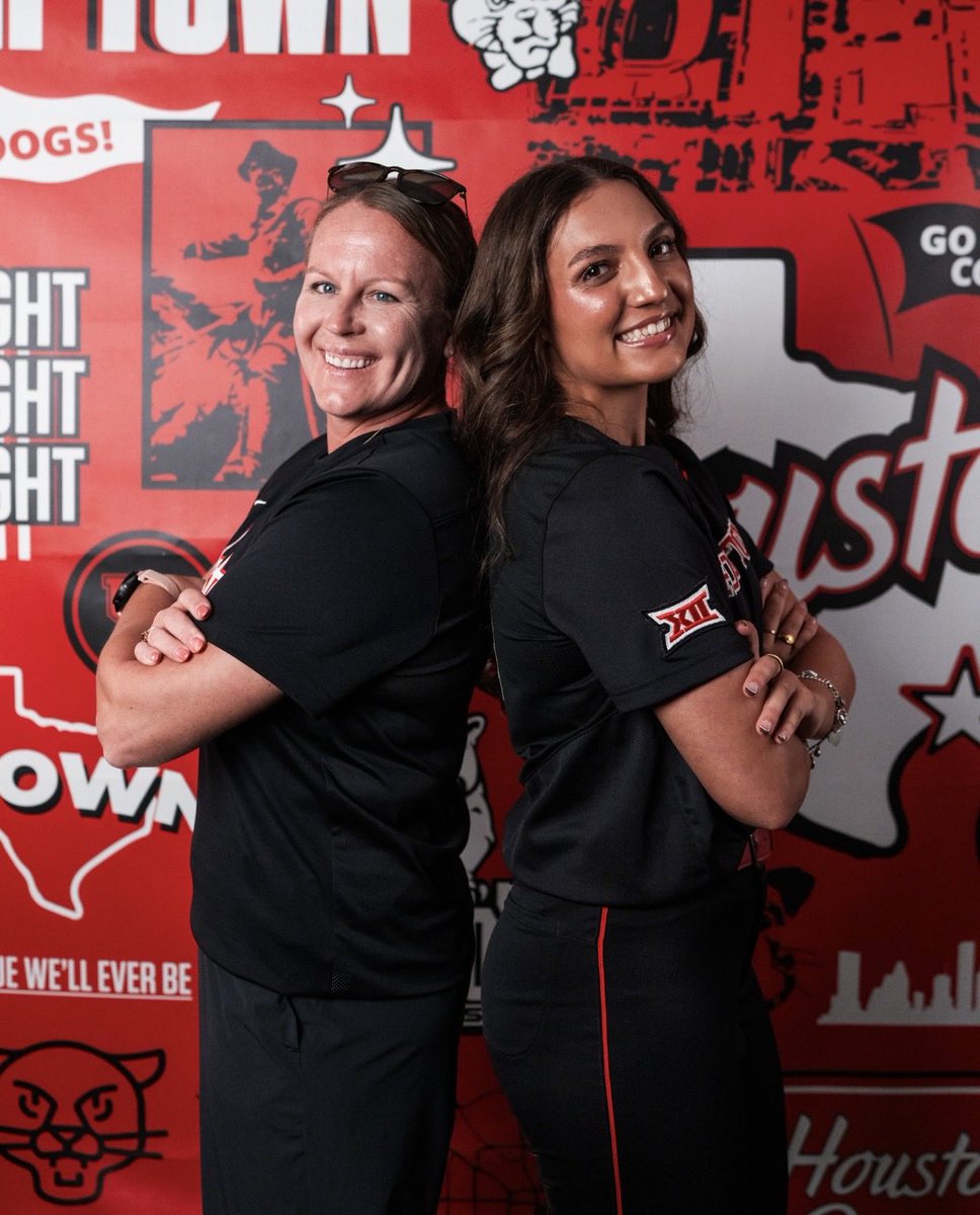 CayleeGaytan's tweet photo. Couldn’t keep me away from home for too long… GO COOGS!!🐾 #commited #GODISSOGOOD 
@CSchoony11 @UHCougarSB @jordan_gontram https://t.co/KEAaNKaLc2