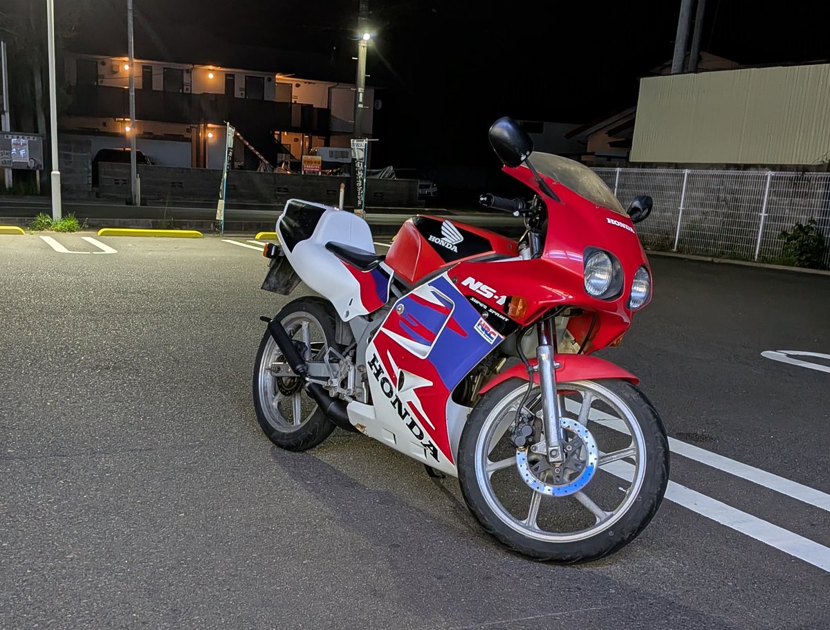 KickmeSR400's tweet photo. なんかまた明日から振りそうなので今晩だけ走っちゃいます

乗り始めちょっとグズついたけど何とか綺麗に走れた、、、 https://t.co/OCamOq9pLI