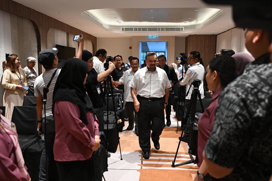 MOFmalaysia tweet picture