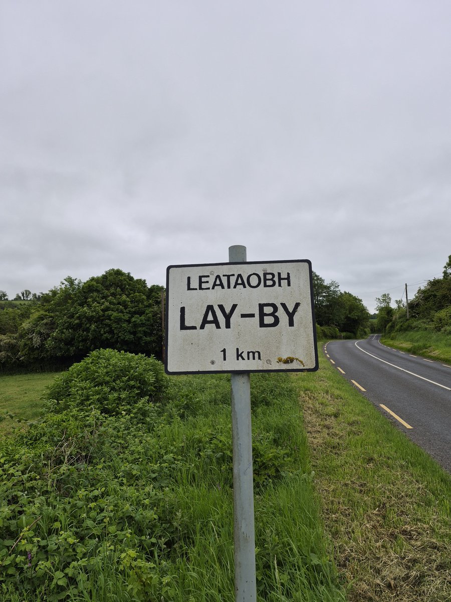 mylastsatoshi's tweet photo. Just the thing, a bit of shelter up ahead. It's a scorcher, feels like 25°
#Ireland #Heatwave #Layby #Shelter https://t.co/r9OZAhgqJv