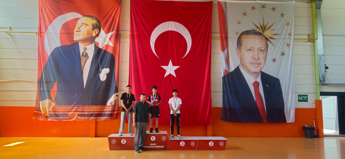 GSB_sakarya's tweet photo. 📍Geyve Gençlik ve Spor İlçe Müdürlüğü

🏓 Şehit Kaymakam Muhammet Fatih Safitürk Masa Tenisi Turnuvamız, Kaymakamımızın verdiği start ile başladı.

Centilmenliğin, dostluğun ve kardeşliğin ön planda olduğu organizasyonumu sporcularımız kıyasıya mücadele etti. https://t.co/2nE4vG0odC