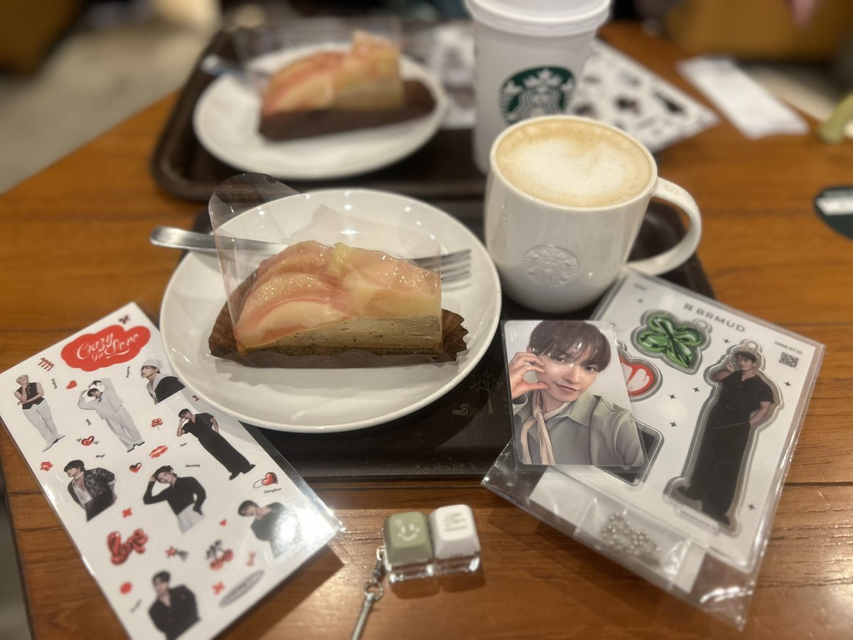 hateez_tiny's tweet photo. 🤍BRMUD x ATEEZ🤍
@ cosme OSAKA POP-UP STORE

ヌルッと行ってきました✨

興味あったクリッカーは、ちかぽんが交換してくれた‼︎
クリッカーかわいい💕癒される💕
ありがとー‼︎

@brmud_japan @at_cosme_osaka 
#에이티즈 #ATEEZ #エイティーズ https://t.co/i3akHyWZEx