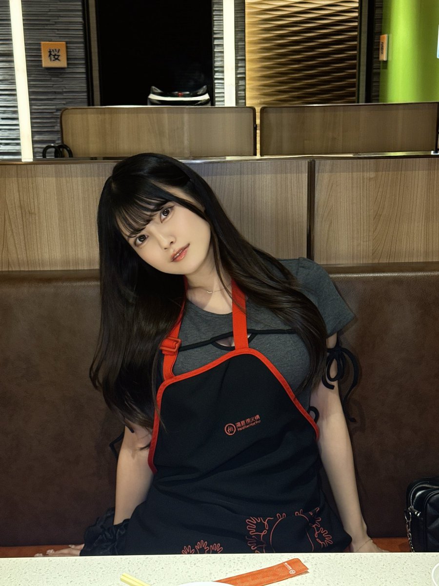 saaakii_o4o5's tweet photo. 服に穴が空いてるのはわざとです https://t.co/46LZs8o2c0