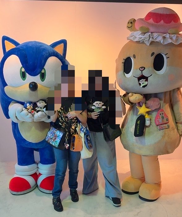 amo2321's tweet photo. 昨日はソニックのお誕生日当日にジョイポリス行けて良かった✨ソニック界隈の方達との交流楽しかったし私とお話してくれてありがとうございます😊改めてソニックお誕生日おめでとう🎂🎉

#ソニかつ
#ソニック35周年
#SonictheHedgehog35th https://t.co/Rnw8jNmVlw
