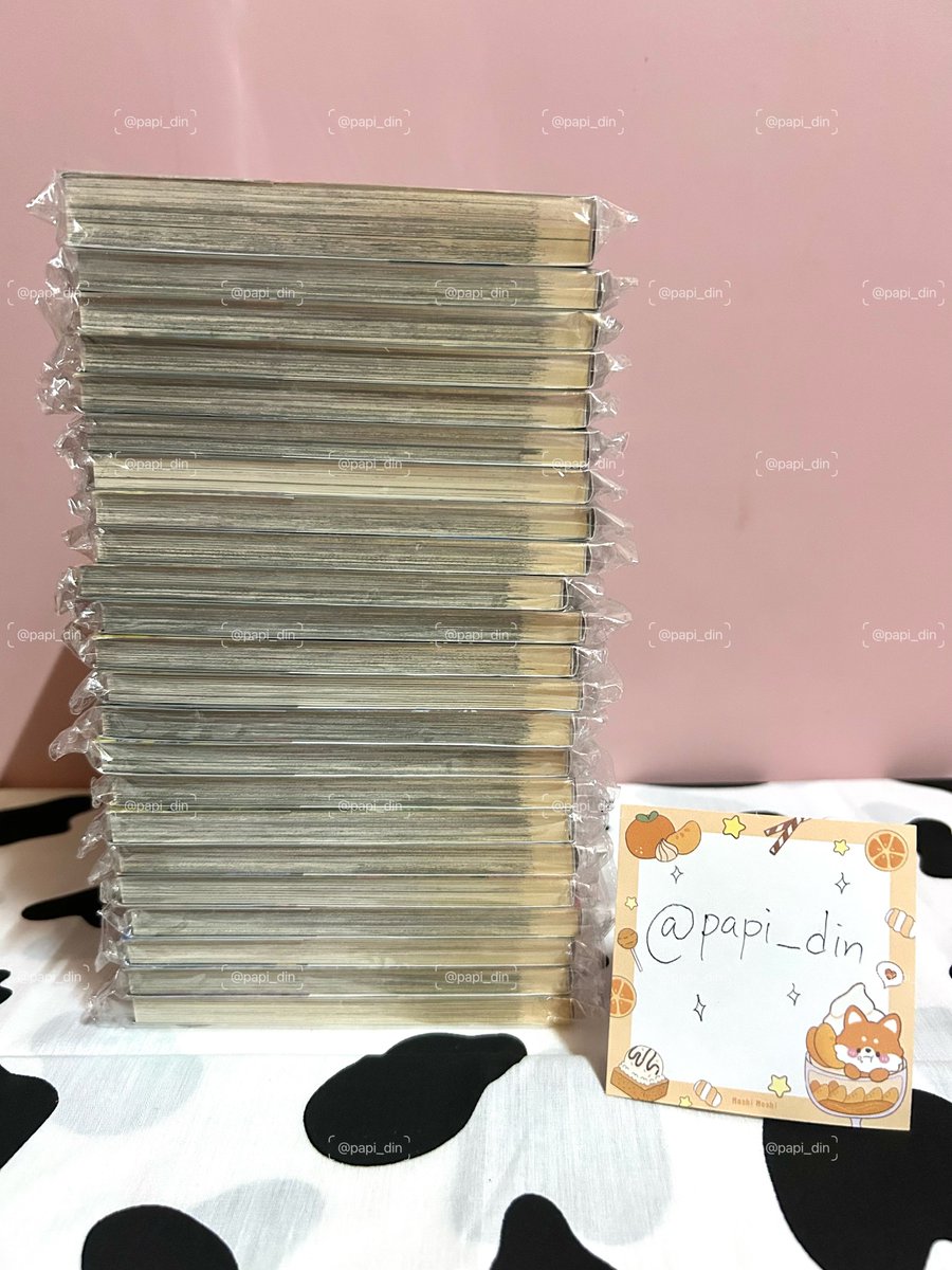 papi_din's tweet photo. ✨{ #ปิ��ันย่าปล่อยของ }✨พร้อมส่ง
มังงะ ดาบพิฆาตอสูร 📚
เล่ม 1-23 (จบ) มือสองพิมพ์เก่า 
มีเหลืองขอบบนตามรูป ทุกเล่มใส่ซองพลาสติกไว้
ราคา 1000 บาท รวมส่งไปร
สนใจเมนชั่นหรือเดมได้เลยค่ะ 📮
#ตลาดนัดไยบะ #ตลาดนัดดาบพิฆาตอสูร #ตลาดนัดkny https://t.co/uE7fpqWxVy