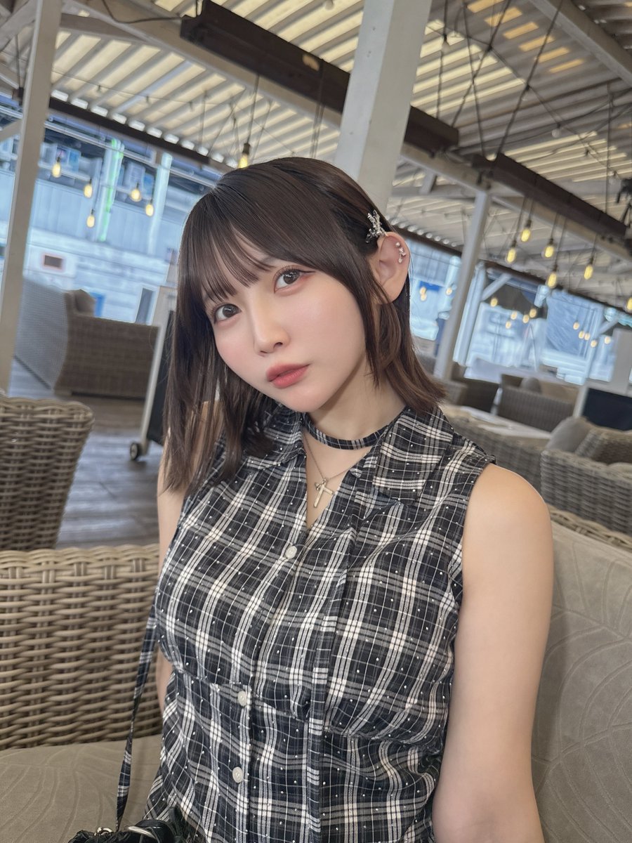 yukimura_karin's tweet photo. 【オンライン特典会】

6/27 19:00 〜トークポートします🥰
テレビ電話だよ〜前回すぐ売り切れたのでまた開催！3分枠も追加しました^_^

明日6/25 19:00から予約できます！
よろしくね^_^
https://t.co/k3Hs8c8p2b https://t.co/p0XtbwH6UP