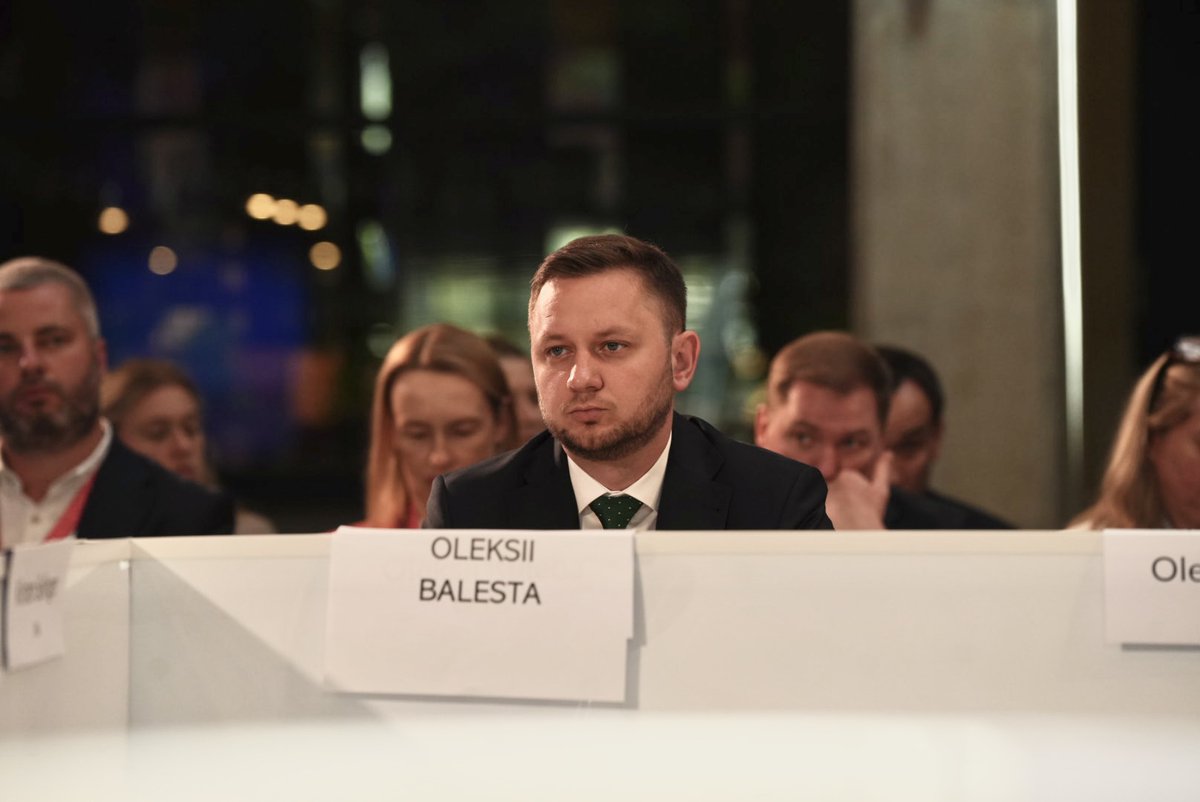 MinForUAInfra's tweet photo. MinDev delegation, led by @OleksiiKuleba, begins work at URC2026. This year, the conference will bring together more than 8,000 participants. At URC2026, the Ministry's team will present a comprehensive package of solutions for the restoration and modernization of Ukraine. https://t.co/7yKP2ua7dY