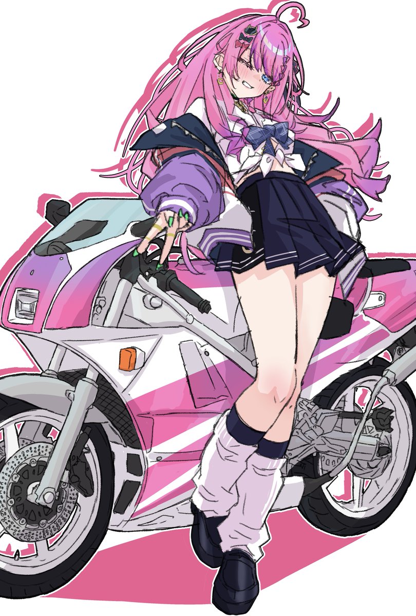 silver_LOman's tweet photo. 🏍️✖️🧸🌙 https://t.co/0BD0uZte7L