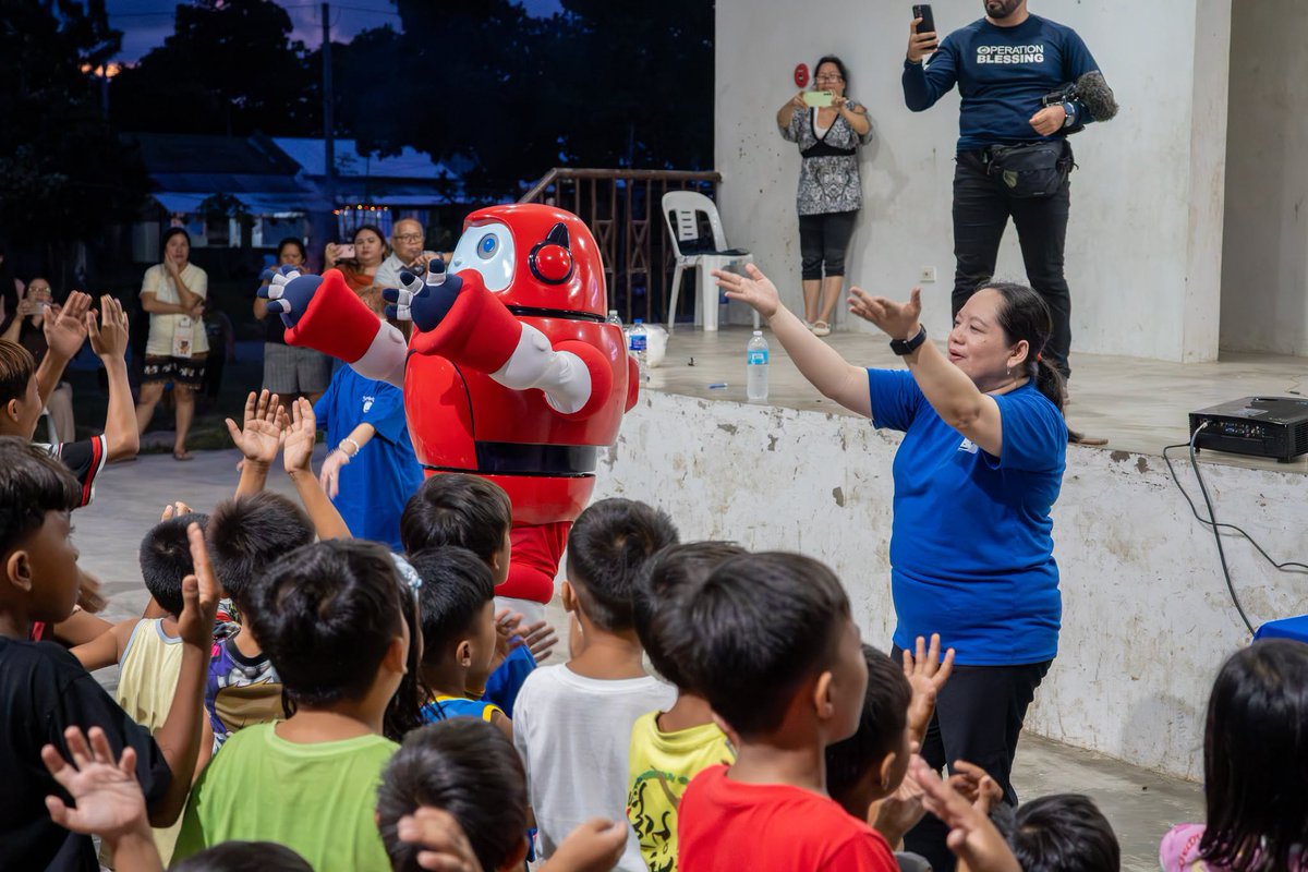obphil's tweet photo. @SuperbookTV brought smiles, hope, and joy to hundreds of earthquake-affected kids in Sarangani!
Through games, worship, and Bible stories, children experienced Godโs love and comfort during this difficult time. โจ
#MindanaoEarthquake #Superbook #OperationBlessing https://t.co/My4c4bMJeN