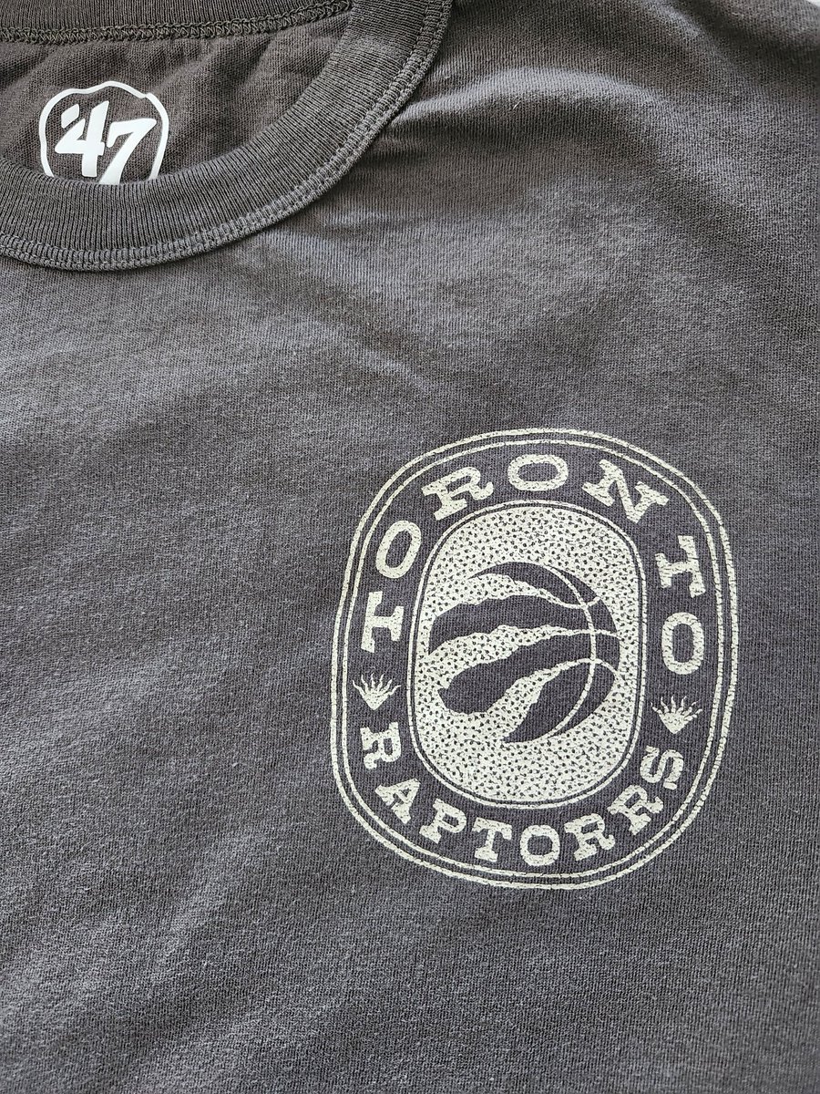 cliffsamuel29's tweet photo. @47 

Hello,  i purchased a t-shirt in January but only wore it now. I noticed a spelling error on the Raptors on the front of the shirt,  it is spelled Raptorrs.

Please see attached pictures 

Thank you 
Cliff https://t.co/3XLq2hXYh0