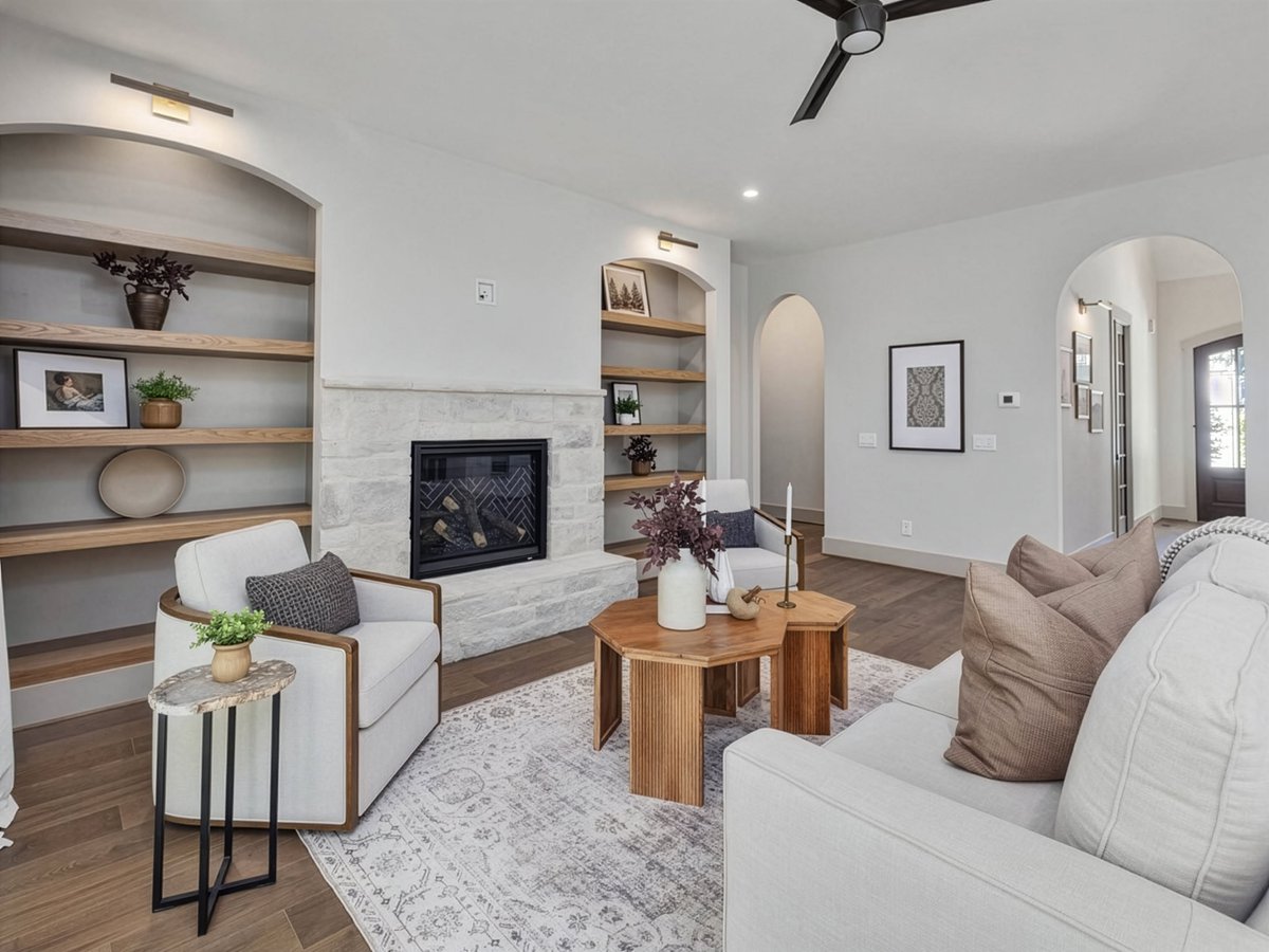 prewitt_douglas's tweet photo. Sometimes it's the little details that make a home unforgettable. These arched built-ins from our 2025 Triangle Parade of Homes entry add timeless character and charm to one of our favorite builds. Ready to bring your vision to life? (919) 561-5006 | info@prewitt-douglas.com https://t.co/CJ0VmAaHMV