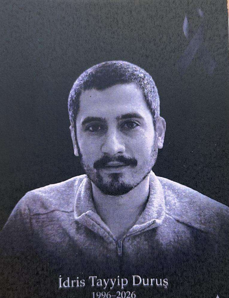 isigmeclisi's tweet photo. İdris Tayyip Durmuş, 30 yaşında, sivil tapa uzmanı..
Turan Göl, 48 yaşında, patlayıcı madde uzmanı..
Assan Grup (Makine Savunma Sanayi A.Ş.) işçileri..
Kırıkkale Yahşihan'da 14.00 sularında Makine ve Kimya Endüstrisi (MKE) Bedesten Mühimmat Depolama ve İmha Tesisinde gerçekleştirilen insansız hava aracı mühimmat entegrasyonu Ar-Ge faaliyetleri esnasında roket mühimmatının patlaması sonucu hayatlarını kaybettiler..
İdris Tayyip bir çocuk babası, Nevşehir Acıgöllü, Turan Çankırı Kızılırmak Aşağı Alagöz Köyünden..