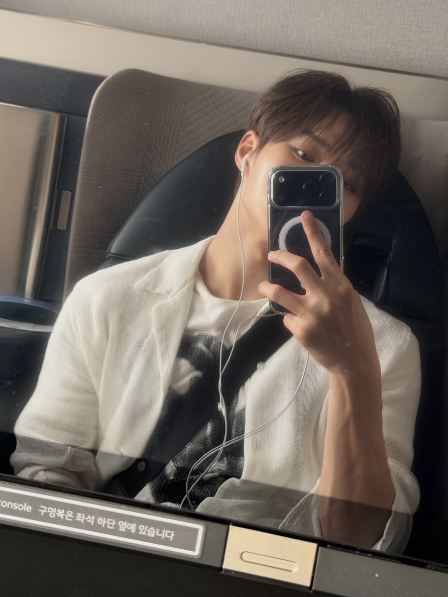 빵 tweet media