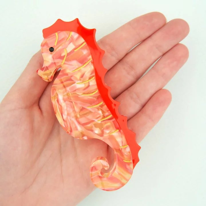 piyopiyobiyou's tweet photo. ククシュゼットのヘアクリップが
夏‼️‼️‼️って感じでどれもかわいい🦀 https://t.co/l0hB8fW6fE
