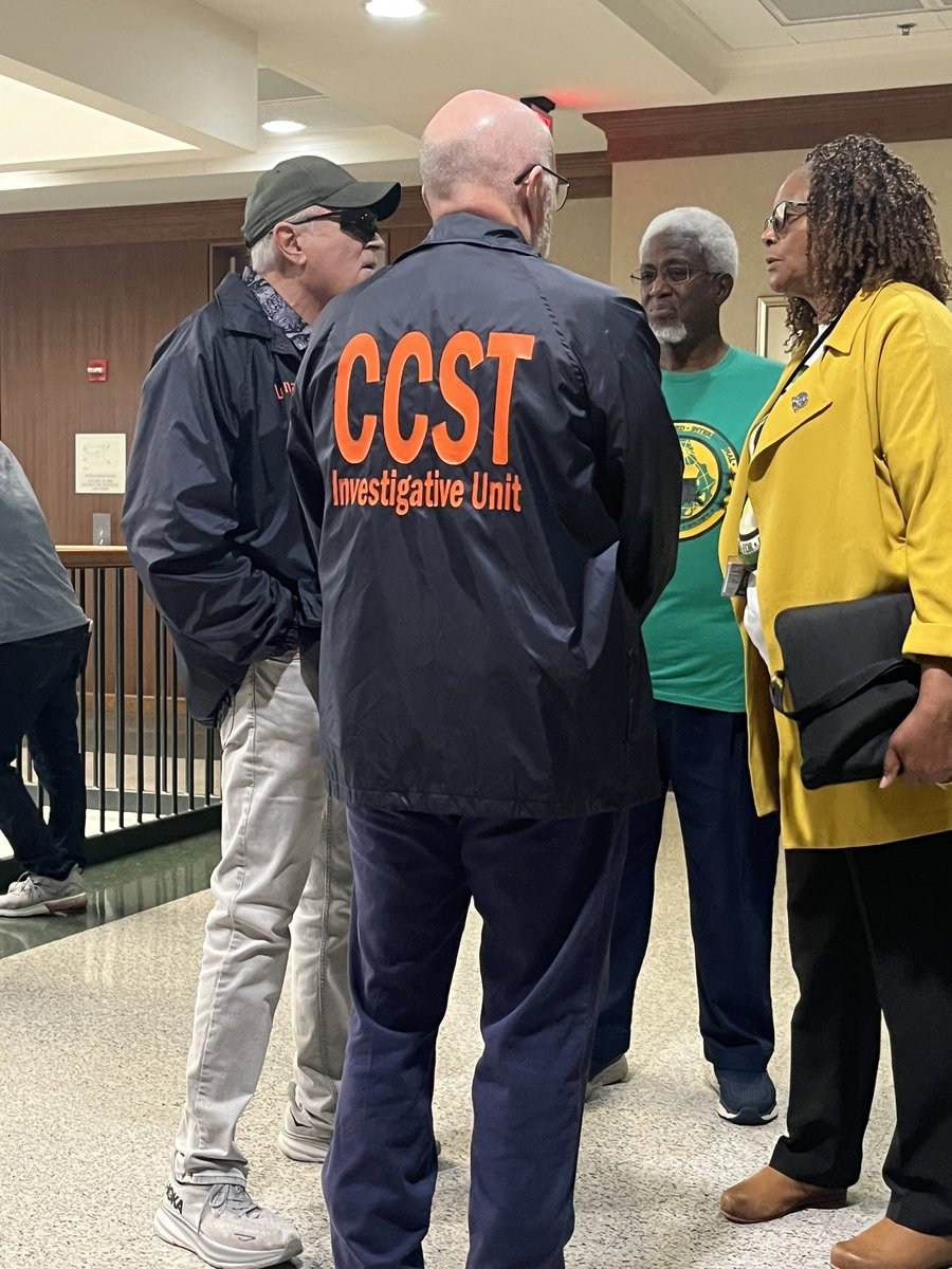ChrisJosephNews's tweet photo. RANDY SMITH HEARING: 

Hello from the St. Tammany Parish Courthouse, as Sheriff Randy Smith is expected to appear this morning. 

Small crowd gathering outside courtroom.

@FOX8NOLA https://t.co/P2o7UF6Vnt
