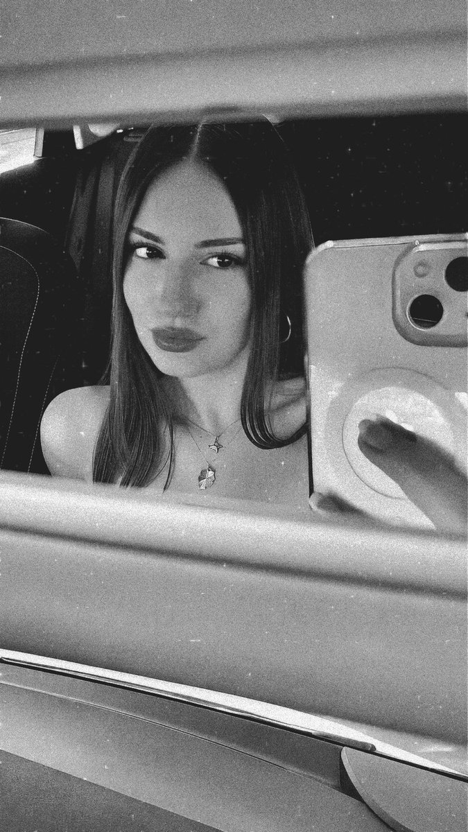 MelYldzz's tweet photo. Ben retro bir kadınım💅🏼✨ https://t.co/AUGDfppnKd
