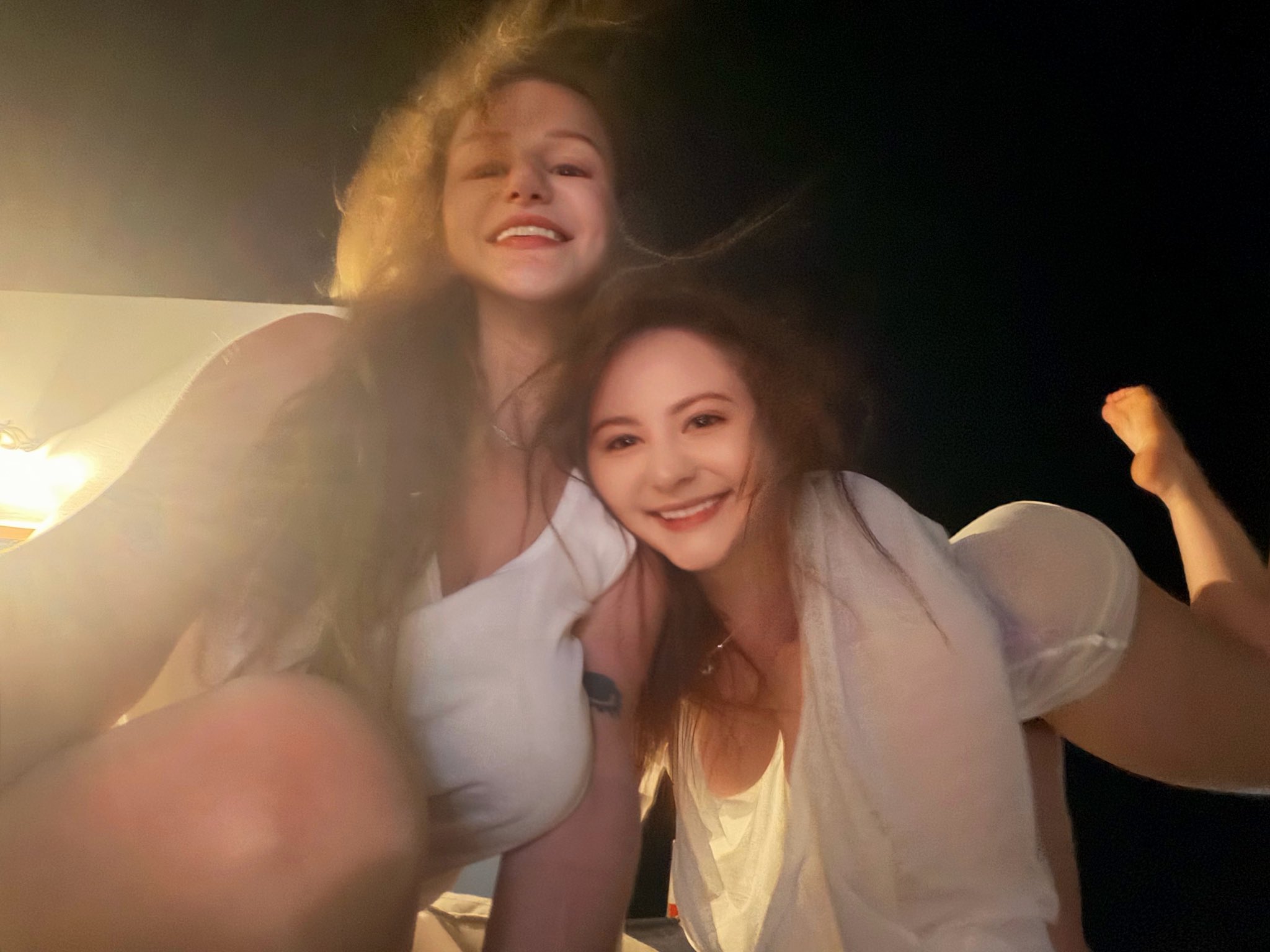 Just a moment from our Private Girl Party😜 There are no men at all😥 Just us and wine🍷 https://t.co/Cnm2yEEExL