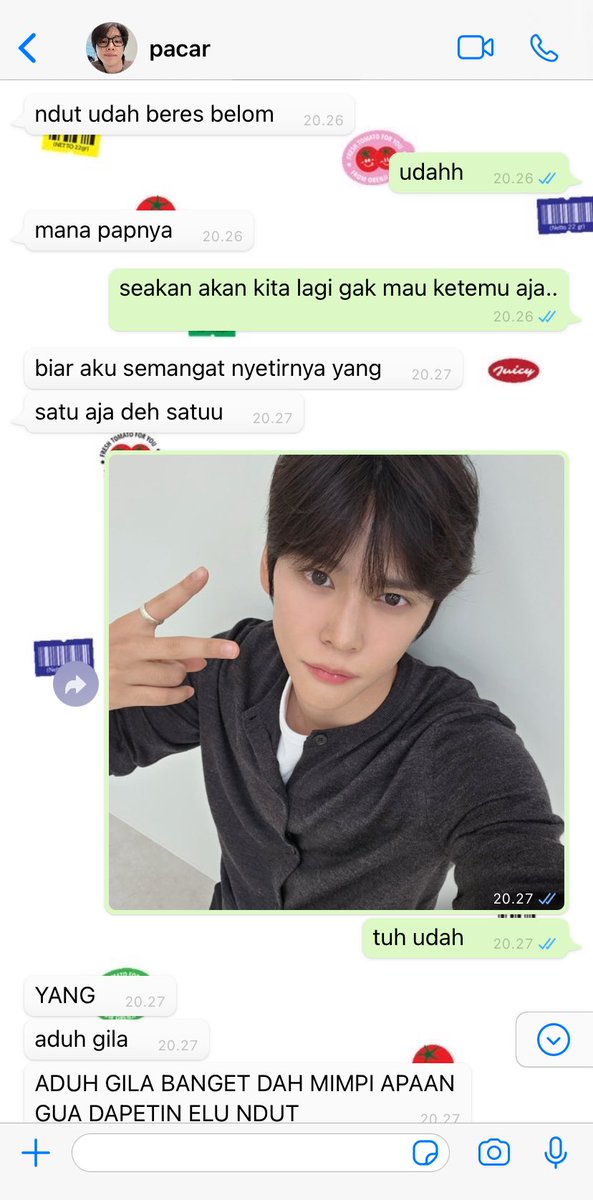 syongses's tweet photo. syongsok one tweet au / intip sedikit chat pasangan alay yang gini gini aja https://t.co/9FGY9jiNZ1