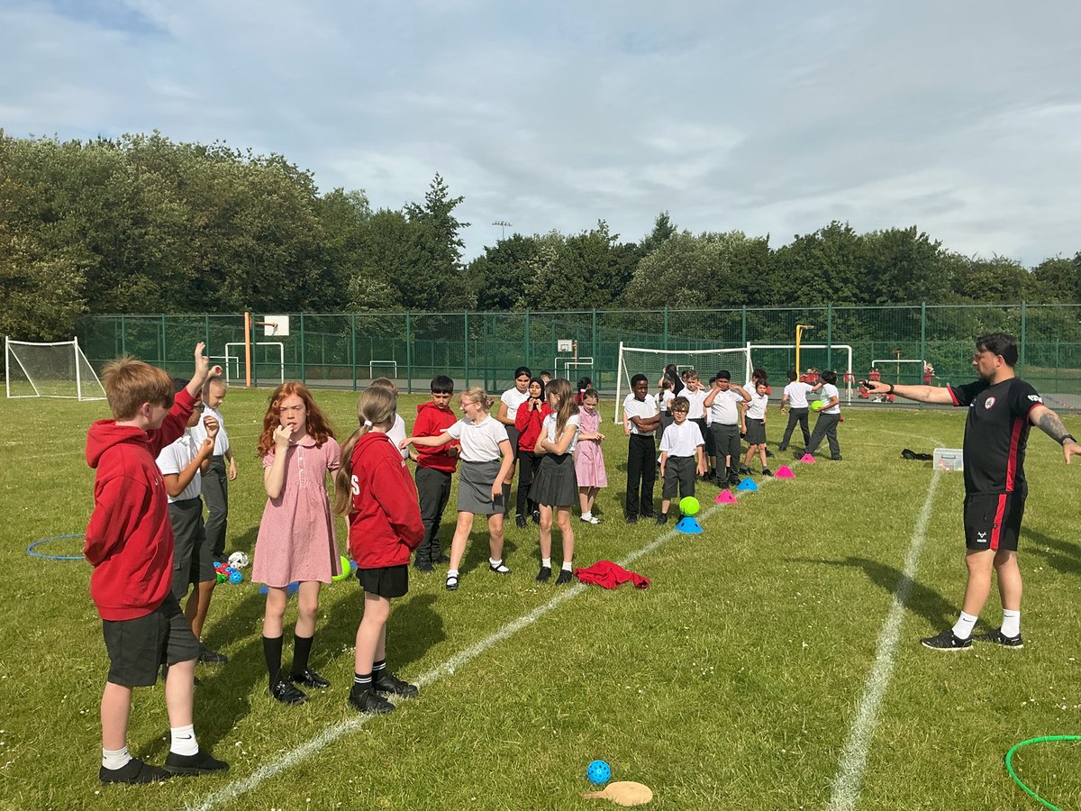 PhippsMiss1's tweet photo. We enjoyed a brilliant session with BFC as part of careers week! https://t.co/uABTNZdhJH