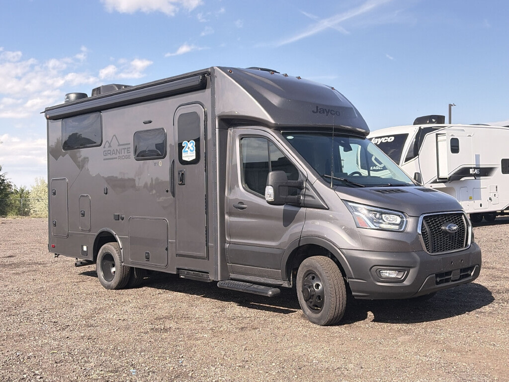 WEnRVcom's tweet photo. Jayco’s new 2027 Granite Ridge looks built for people who'd rather take the backroads than stay at the campground. 🚐

AWD, plenty of ground clearance, a heated gear garage, and solid off-grid capability. Definitely not your typical Class C. 🏔️
-
-
-
#rvlife #JaycoRV #camping https://t.co/bGBcJoy40C