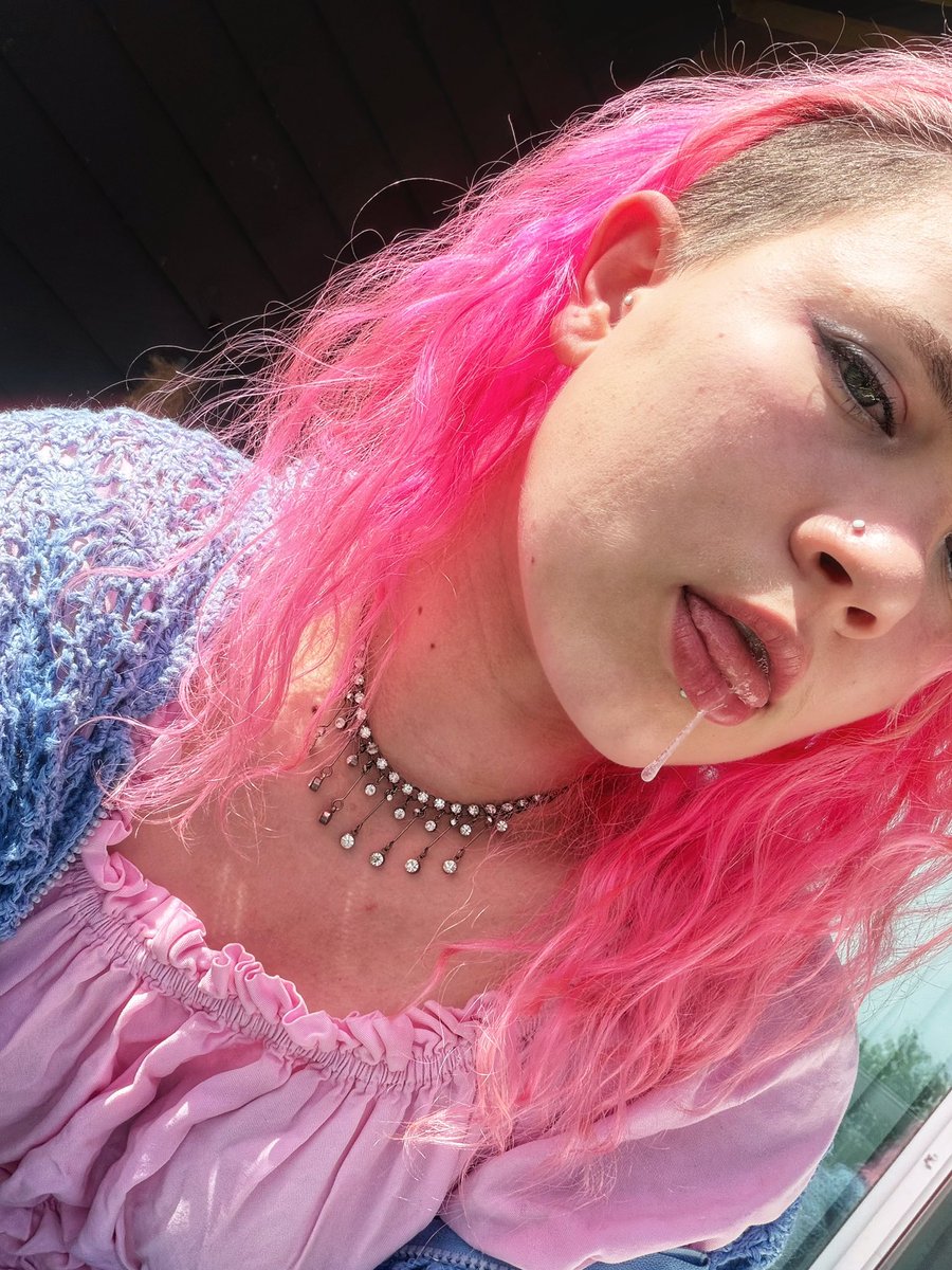 Princess_fae_'s tweet photo. you barely deserve to look at me…

on second thought you don’t even deserve that send for your disrespect https://t.co/d0v55Dju5N