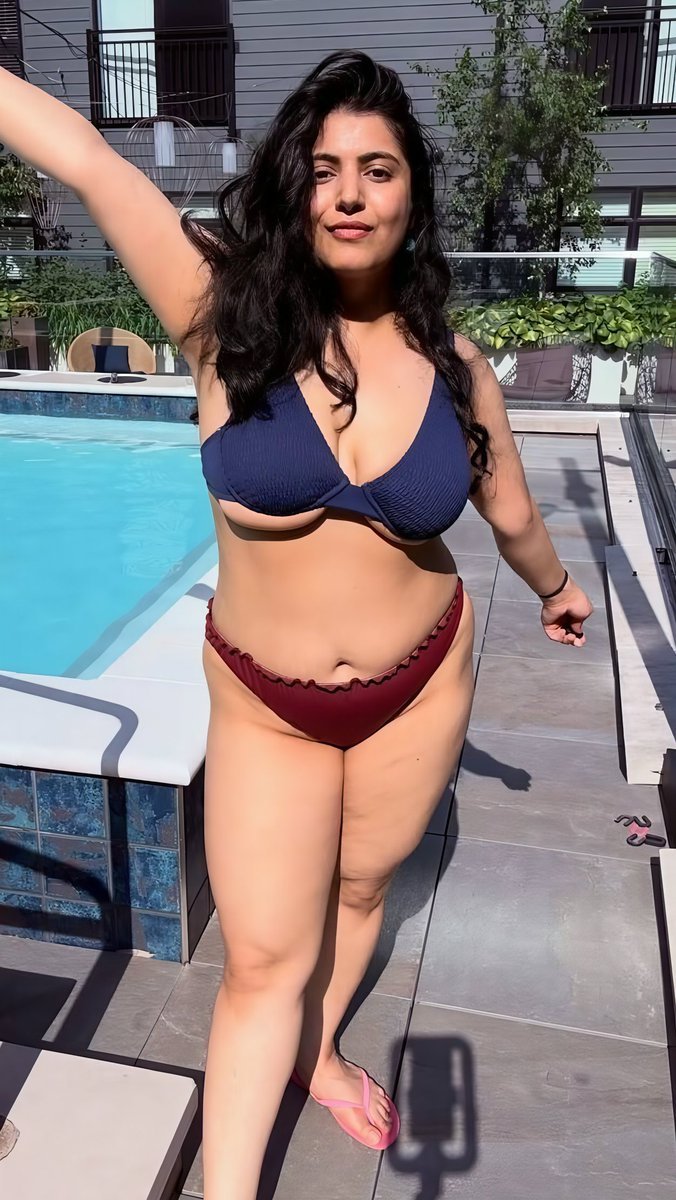 YrDreamGirl_69's tweet photo. Serving looks and breaking necks 💥🥵 https://t.co/9rMFsC7hNL