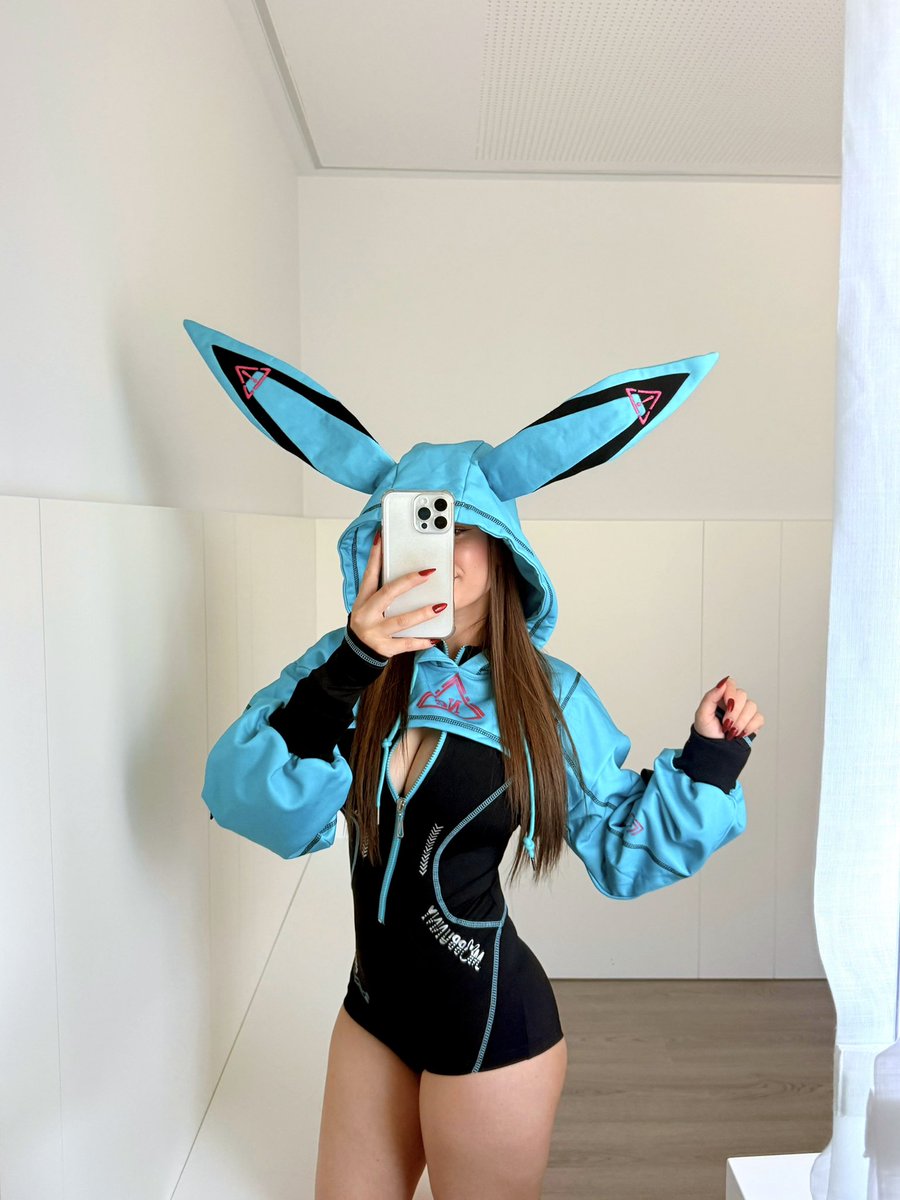 akumasmr's tweet photo. Elige tu waifu https://t.co/QOatnnirTp