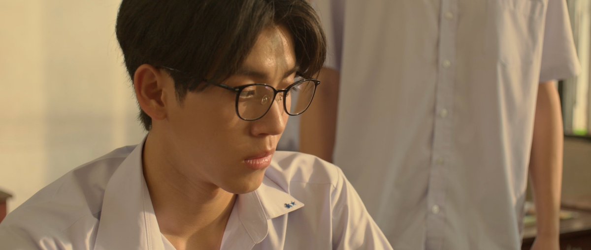 GMMTV's tweet photo. ไม่รู้ว่าโกรธอะไรกัน แต่ยิ่งทำแบบนี้มันก็ยิ่งแย่นะ 🥹
#WhenOrangesFallEP7

@almondsleepp @justinmmoir https://t.co/oAESTwvAf6