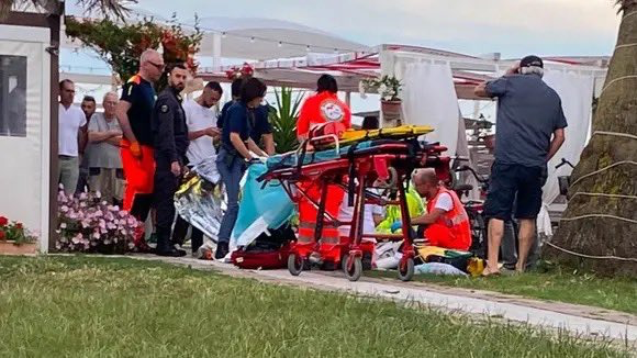 visegrad24's tweet photo. A group of North African men brutally attacked an Albanian man in Fermo, Italy, leaving him fighting for his life while they were shouting “Allahu Akbar.”

The victim intervened after this migrant gang harassed an elderly Italian man inside a restaurant and tried to rob him.

The victim suffered devastating injuries and is now in a coma.