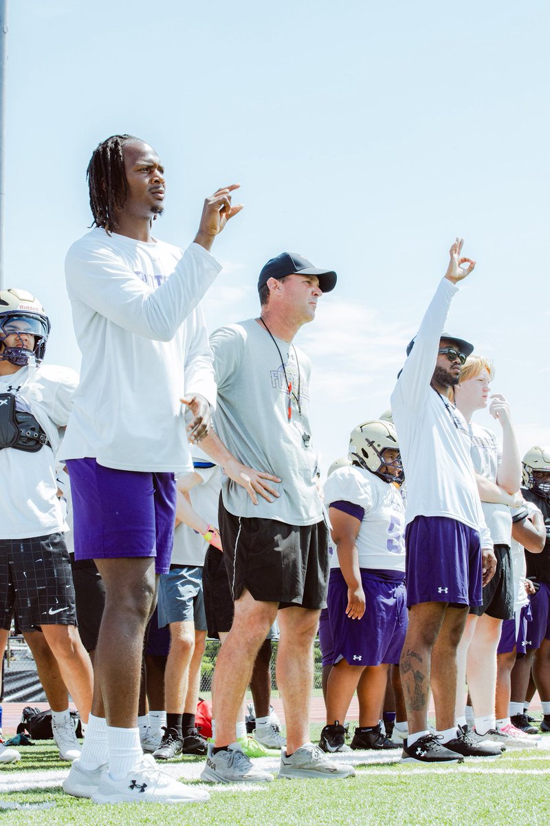 K_6aines's tweet photo. Been a fun summer so far!💜
@CBCFootball https://t.co/tYVKWcHJ4E