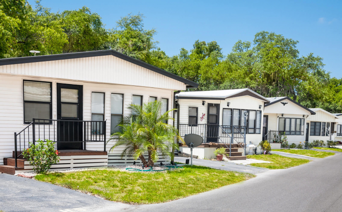 allie__voss's tweet photo. Probably my hottest YIMBY take is that mobile homes would be a great asset in the modern housing crisis if only there weren't so much stigma around them

Honestly, they're what everyone wants to build. Hear me out: 🧵 https://t.co/1CAtjBeUS7