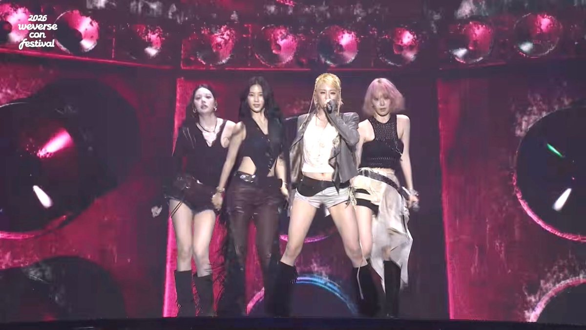 slope004603's tweet photo. 'BOOMPALA' Stage Cam @ 2026 Weverse Con Festival
https://t.co/uyojb8P1jc

#BOOMPALA
#LE_SSERAFIM
#WeverseConFestival https://t.co/vsrpKKP6zk