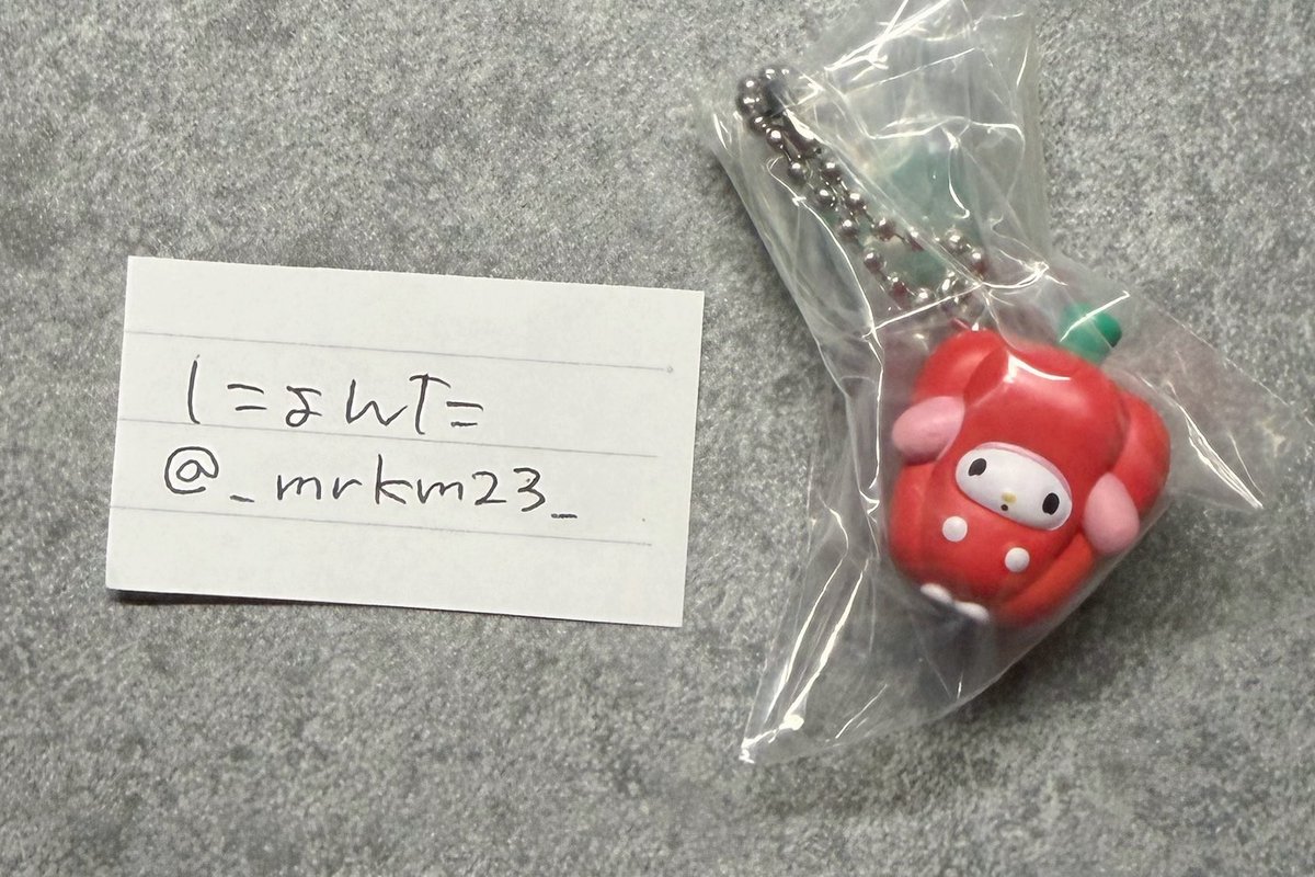 _mrkm23_'s tweet photo. サンリオ ベジタブル ビスケット

譲⌇マイメロ
求⌇ペックル、シナモロール

郵送交換希望です📨
お願いいたします。 https://t.co/VMml6hFntY