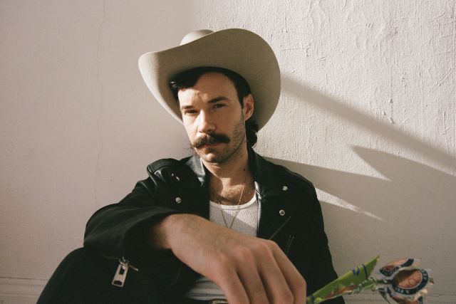 CHIRPRadio's tweet photo. Catch Chicago's own Andrew Sa celebrating the release of his debut album "American Rough" with a SOLD OUT show at @EvanstonSPACE on Sunday, 6/28! This all-ages event starts at 7pm with @HCMcEntire.

MORE INFO: https://t.co/WEVkGOngri 
ENTER TO WIN TICKETS: https://t.co/oMk9Tjo6So https://t.co/KPUCZ79DuH