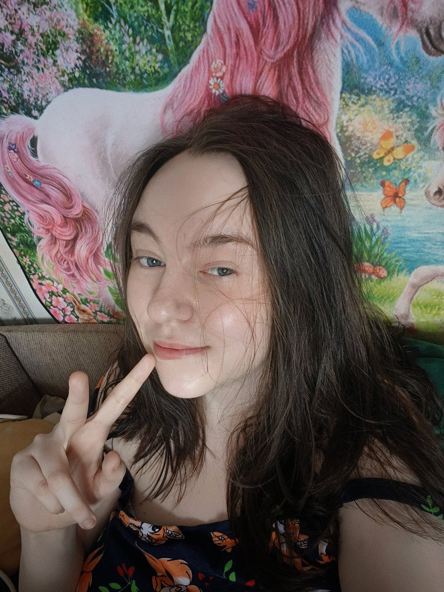 Mandrara's tweet photo. Господи, ещё бабкой сделают в 35
*у меня старшая племянница-крёстная дочь замуж выходит https://t.co/QIactlNTtI