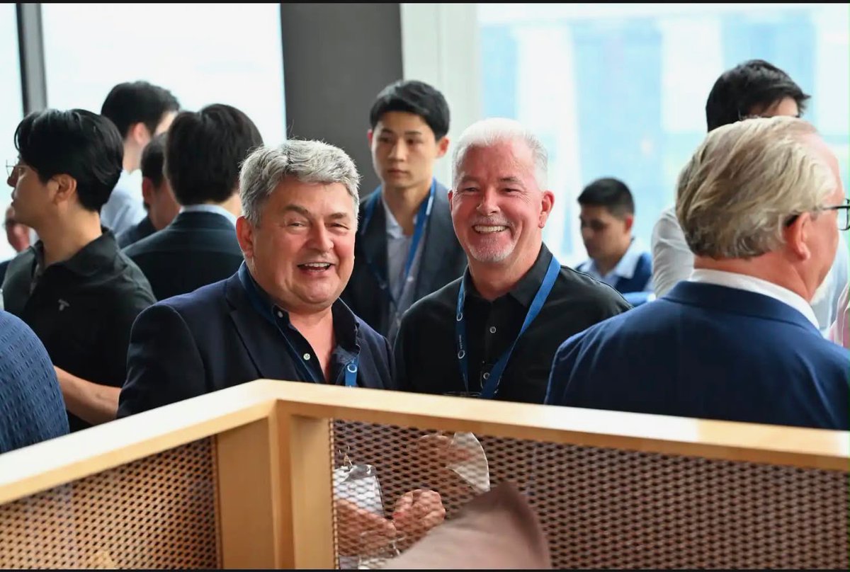 abaxx_exchange's tweet photo. We were proud to sponsor #APPMC, our first since joining @SBMA1993 as a member, highlighting how our Singapore-based gold & silver futures are purpose-built to support price discovery, risk mgmt & futures-spot convergence for today’s physical bullion & industrial silver markets https://t.co/ptpmGygnLU